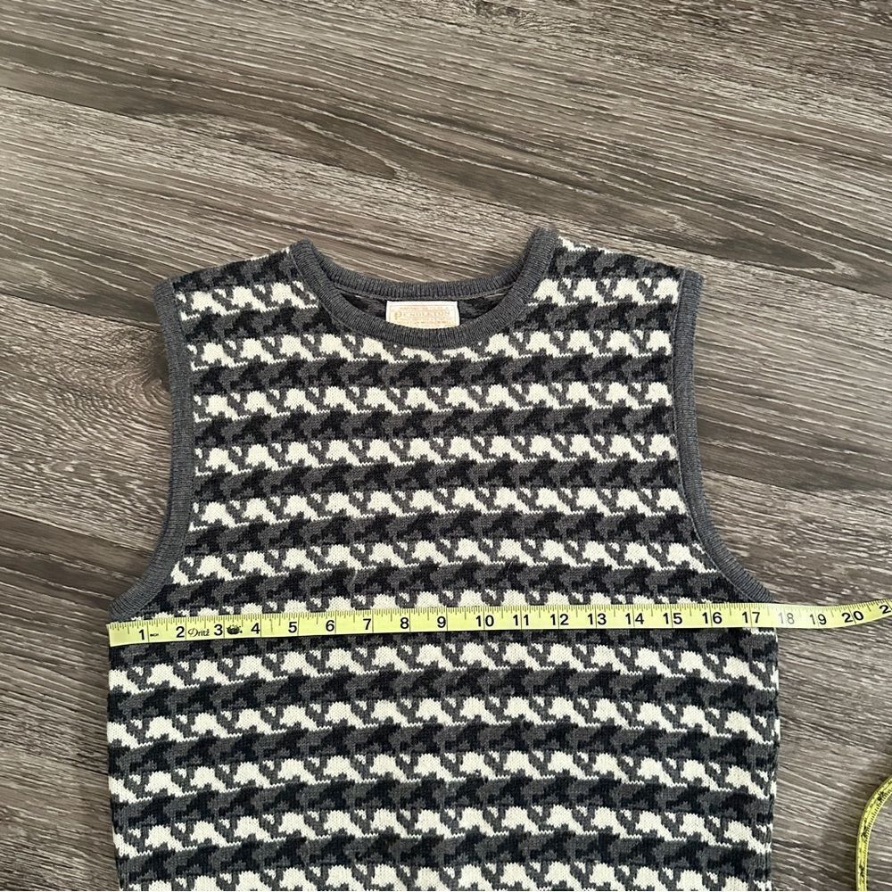 Pendleton Virgin Wool Vest - Picture 3 of 5